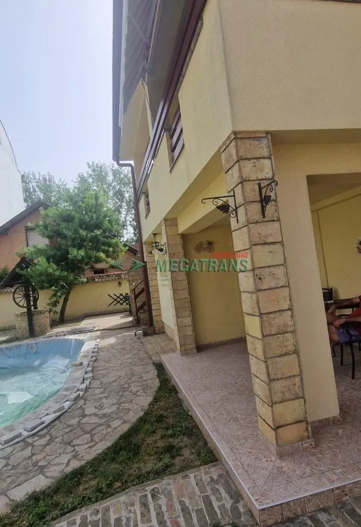 Rent, house, 220m², Petrovaradin, Novi Sad