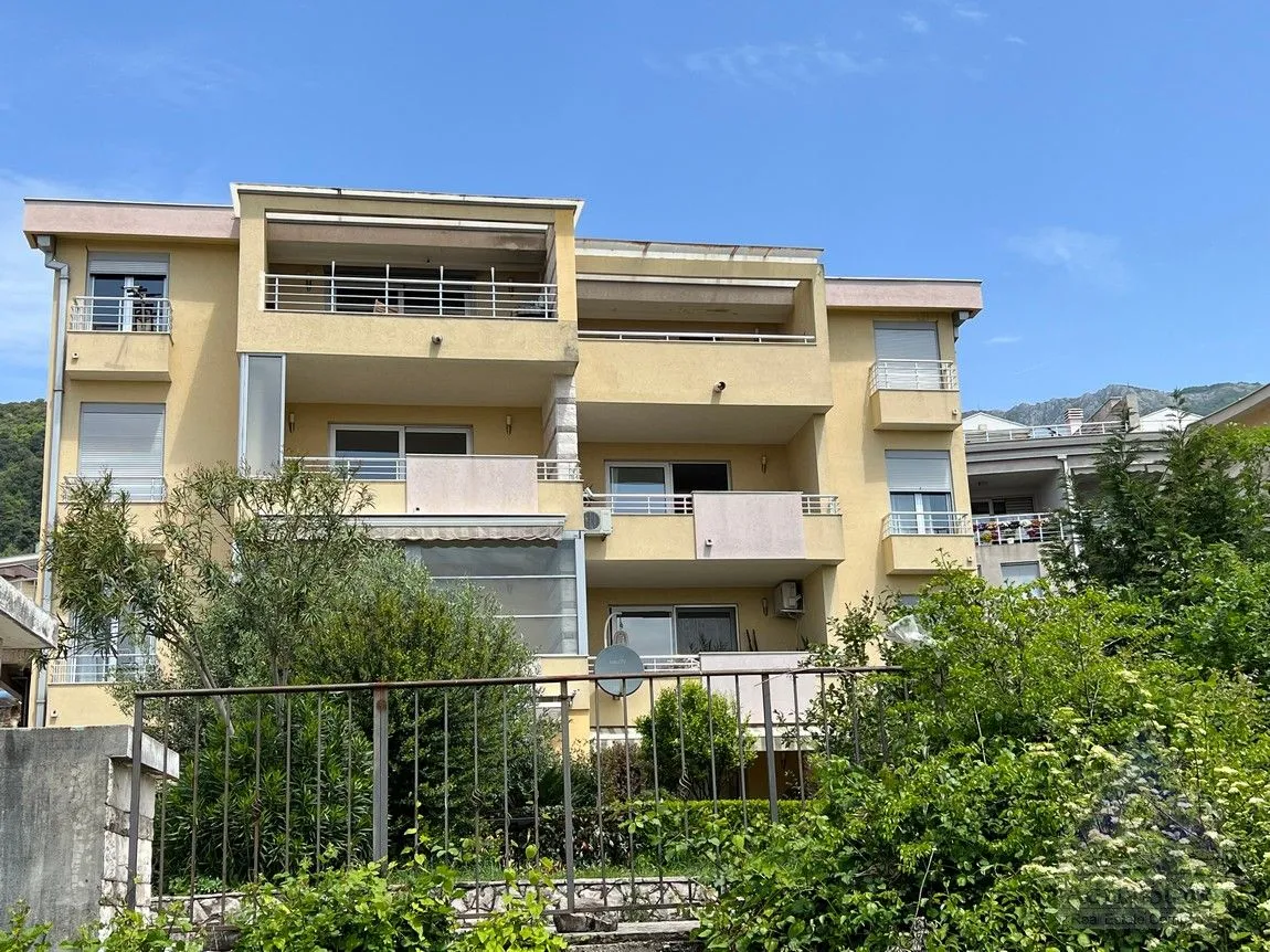 Sale, three bedroom apartment, 95m², Lazi, Budva