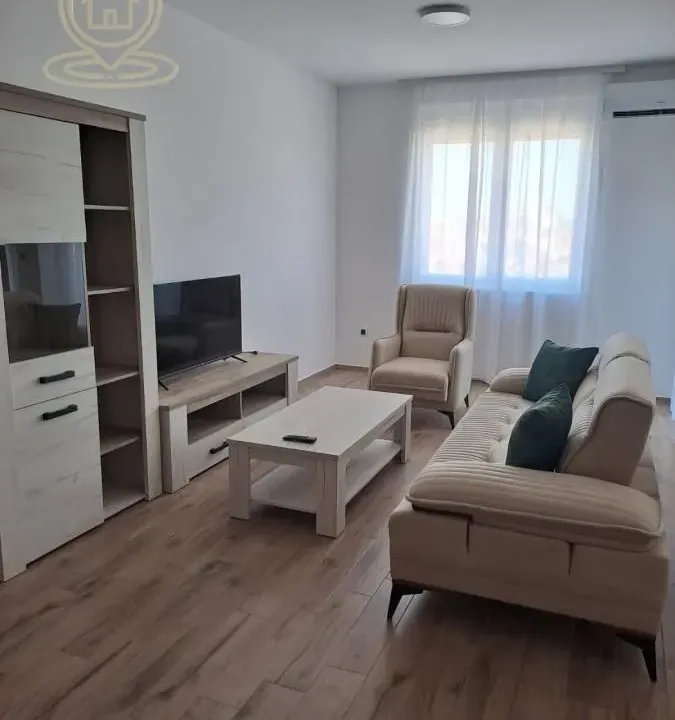 Rent, two bedroom apartment, 76m², Vašarište, Kragujevac