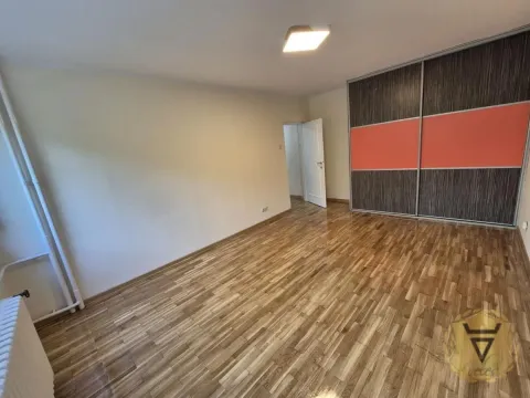 Izdavanje, dvosoban stan, 45m², Stari Merkator, Novi Beograd Sve Podlokacije - image 6