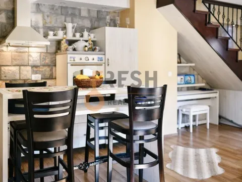 Prodaja, kuća, 400m², Tivat, Crna Gora - image 11