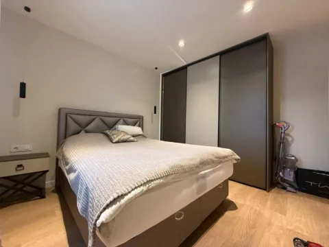 Izdavanje, dvosoban stan, 120m², Centar, Podgorica - image 6