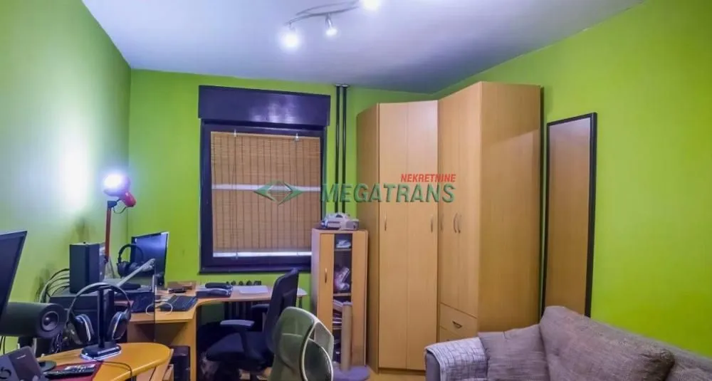 Prodaja, dvosoban stan, 65m², Bulevar Oslobodjenja, Novi Sad Sve Podlokacije