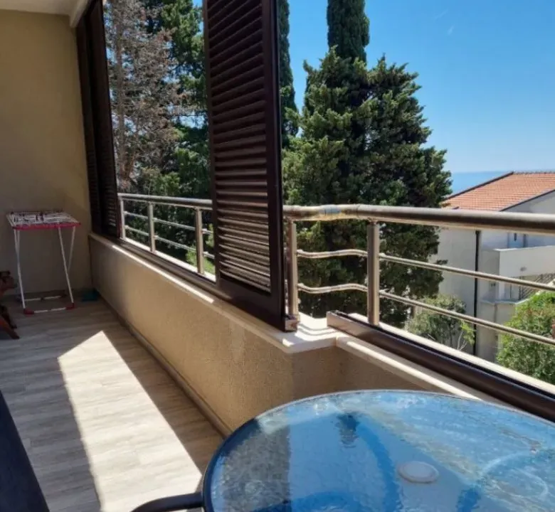 Sale, three bedroom apartment, 79m², Petrovac, Budva