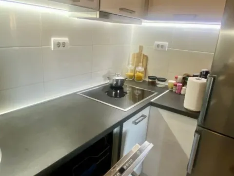 Izdavanje, dvosoban stan, 70m², Stari Aerodrom, Podgorica - image 6