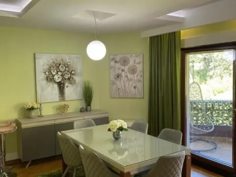 Prodaja, trosoban stan, 140m², Gorica C, Podgorica - image 4