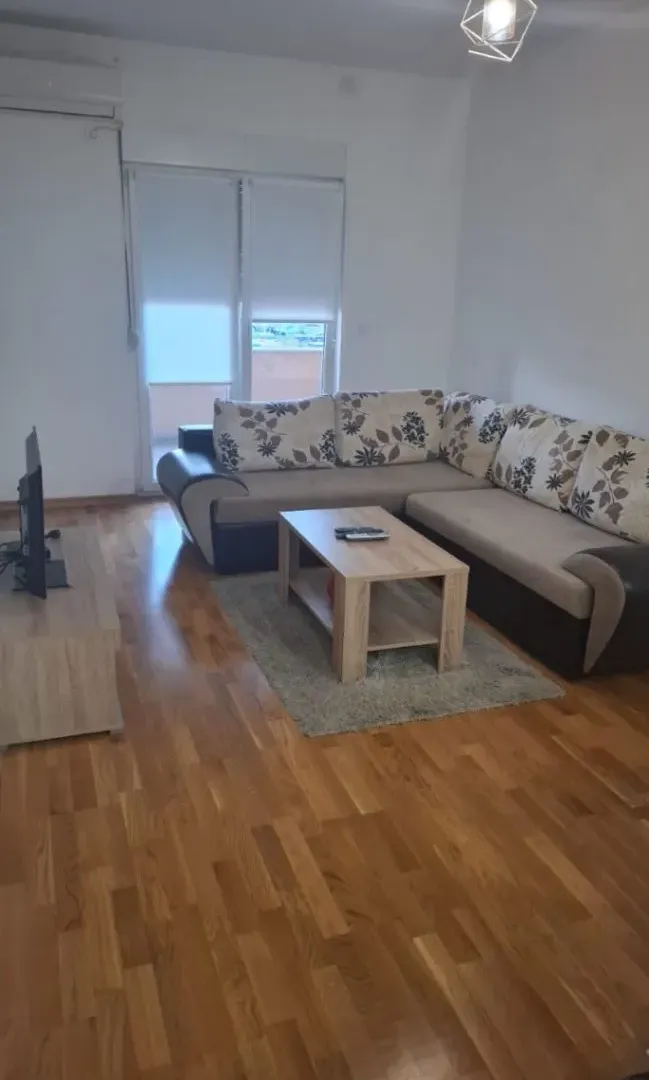 Izdavanje, jednosoban stan, 34m², Tuški Put, Podgorica