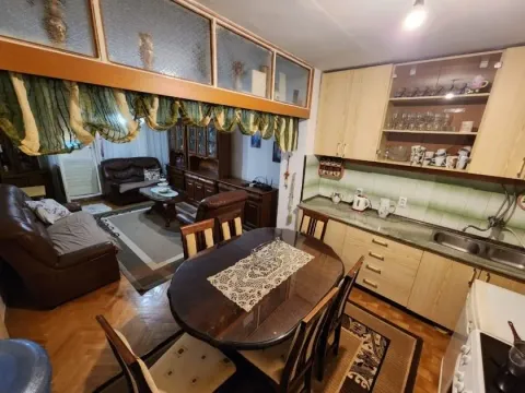 Prodaja, trosoban stan, 76m², Centar, Bar - image 5