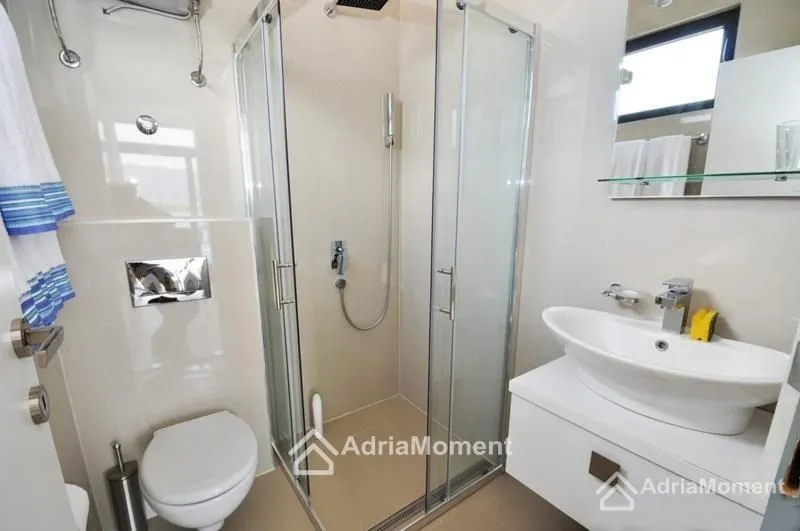 Prodaja, kuća, 170m², Krašići, Tivat