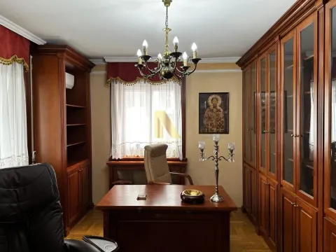 Sale, four bedroom apartment, 147m², Spens, Novi Sad Sve Podlokacije