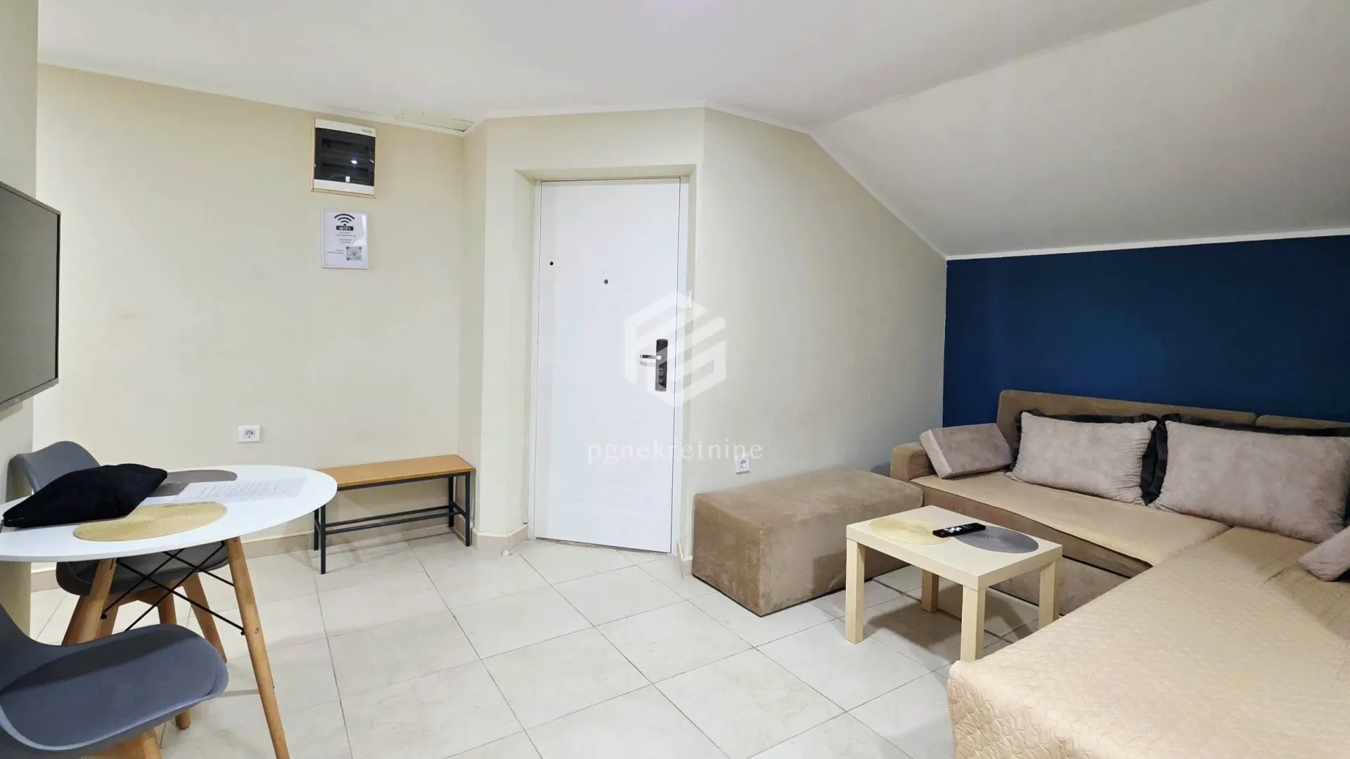 Prodaja, dvosoban stan, 50m², Centar, Podgorica