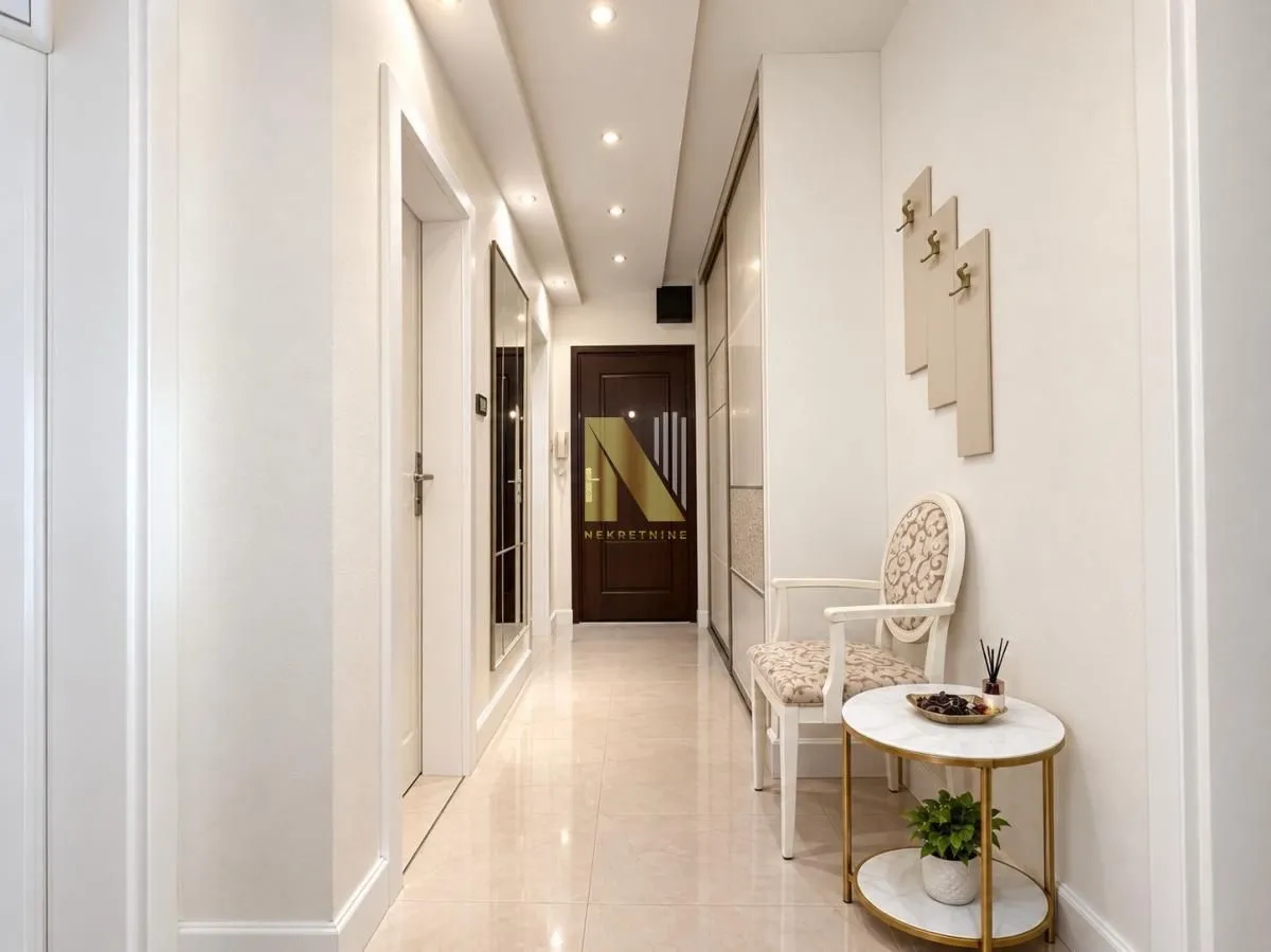 Prodaja, četvorosoban stan, 99m², Rotkvarija, Novi Sad Sve Podlokacije