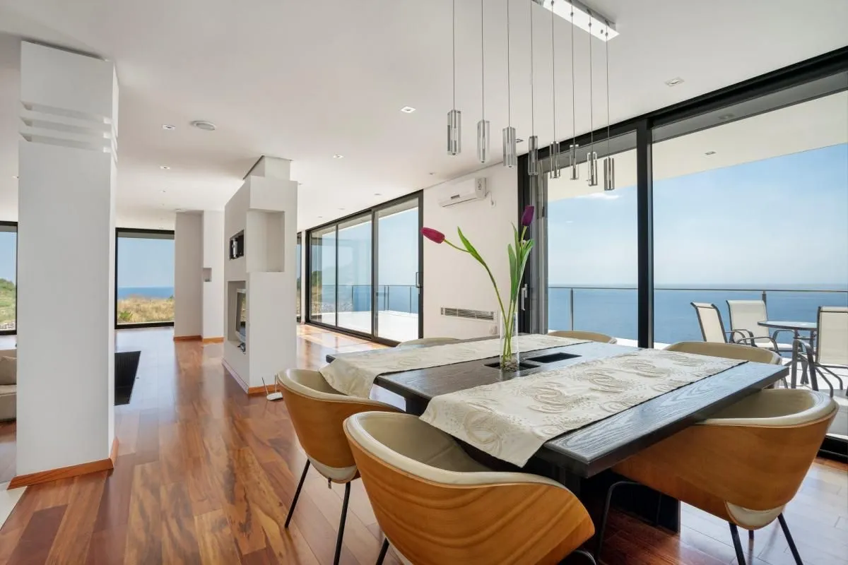 Prodaja, kuća, 1150m², Krimovica, Kotor