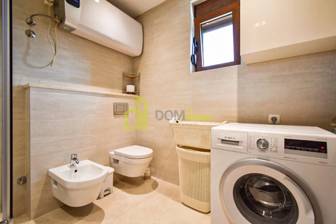 Rent, house, 280m², Stara Varoš, Podgorica