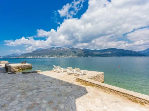 Sale, house, 314m², Tivat, Crna Gora - image 26