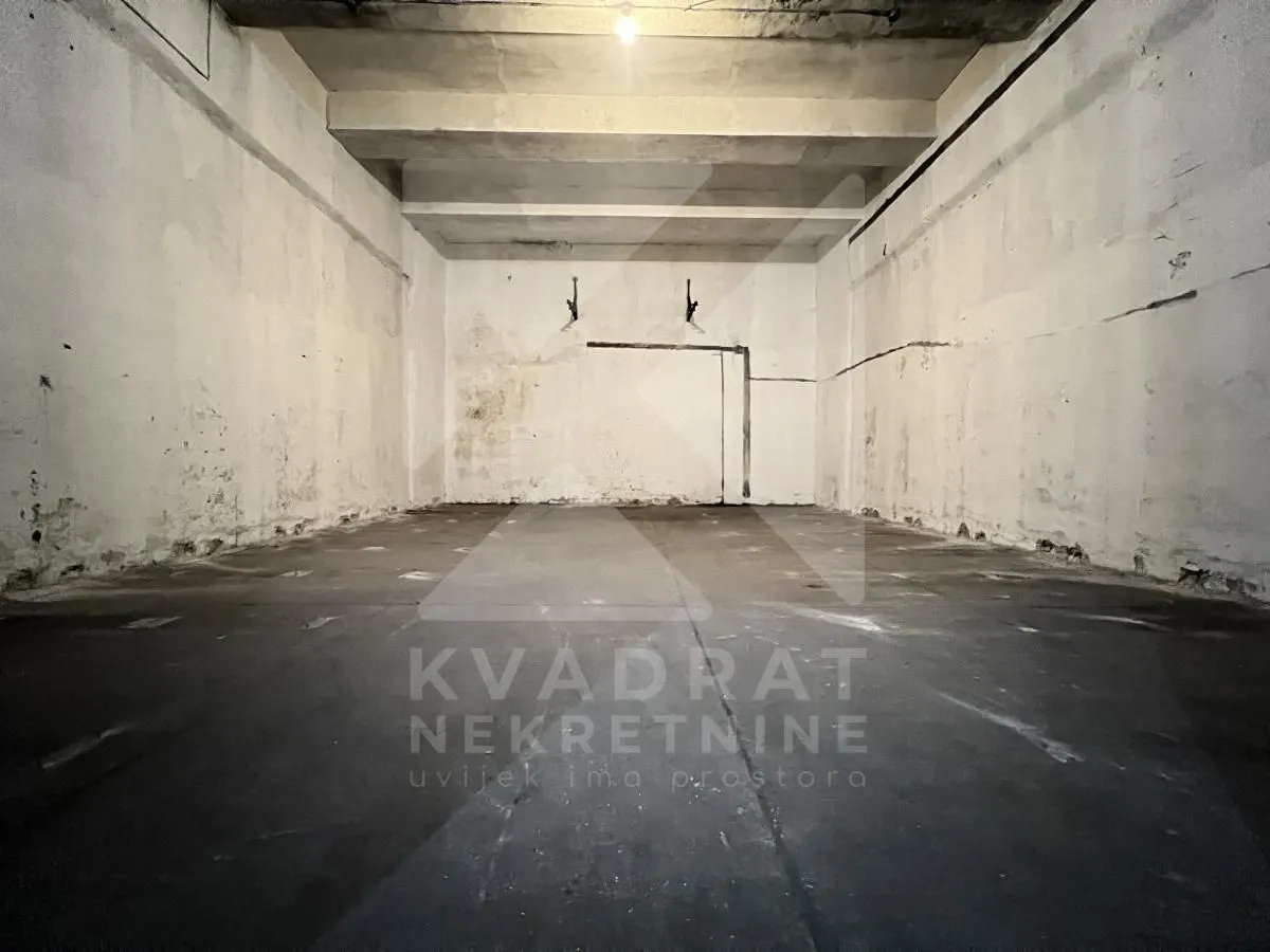 Rent, office space, 1500m², Tuški Put, Podgorica