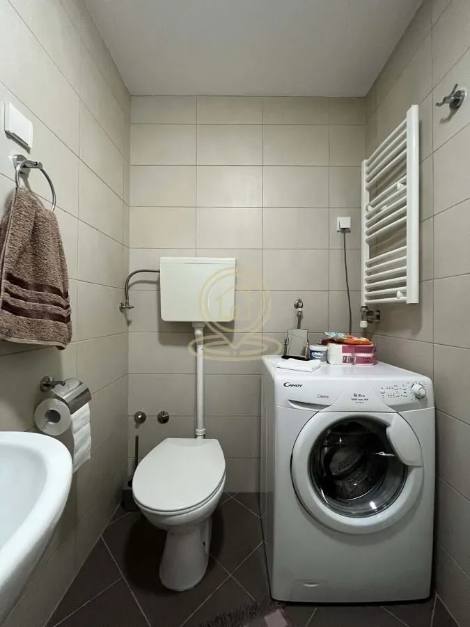 Izdavanje, dvosoban stan, 65m², Detelinara, Novi Sad Sve Podlokacije