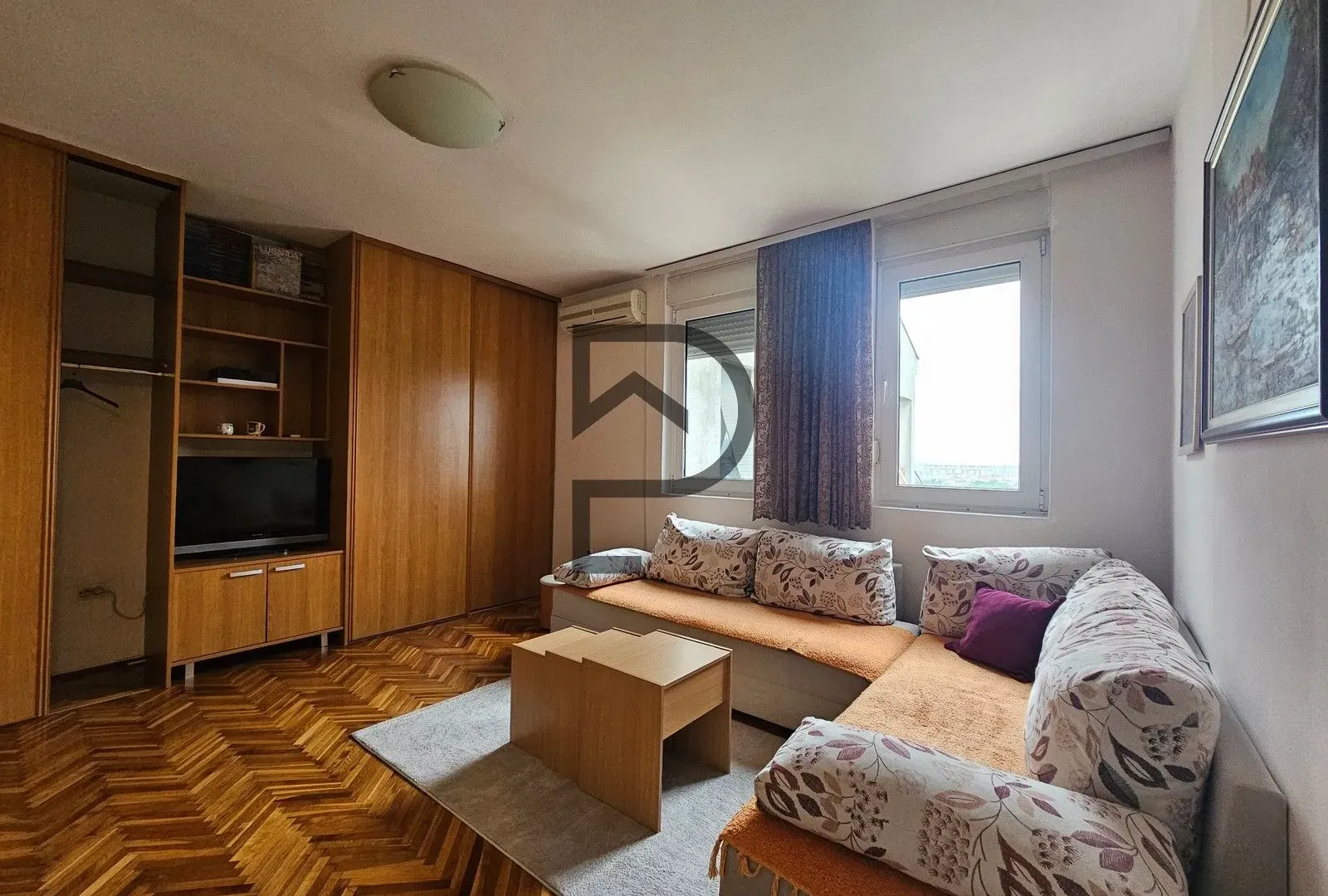 Rent, one bedroom apartment, 42m², Blok 6, Podgorica