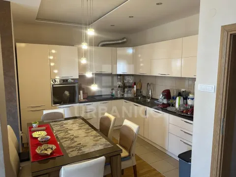 Rent, three bedroom apartment, 94m², Ljubović, Podgorica - image 4