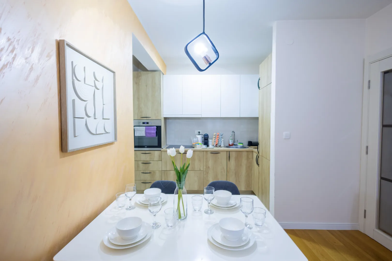 Izdavanje, jednosoban stan, 51m², Central Point, Podgorica
