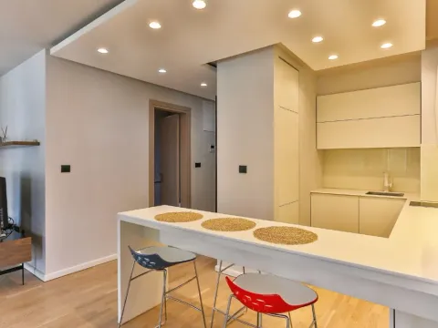 Rent, two bedroom apartment, 75m², Budva, Crna Gora - image 6