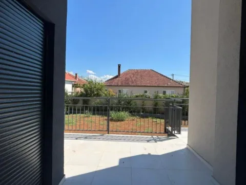 Prodaja, jednosoban stan, 42m², Donja Gorica, Podgorica - image 6