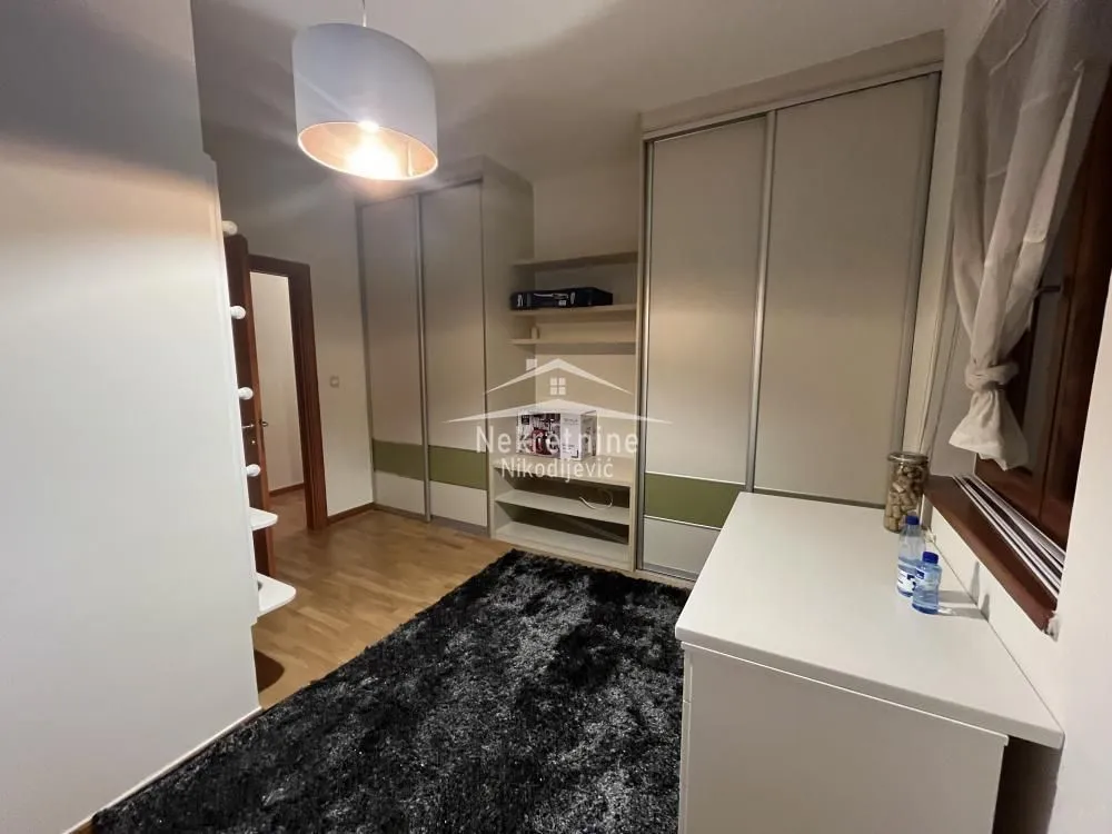 Sale, apartment, 220m², Savski Venac, Beograd