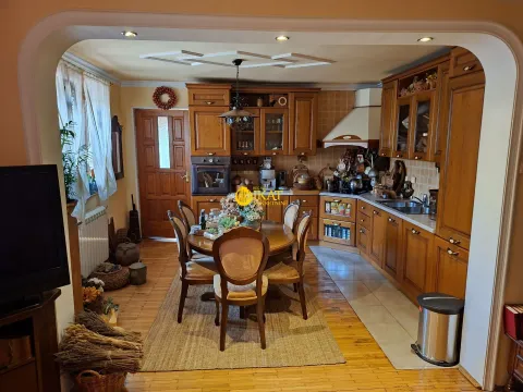 Prodaja, kuća, 265m², Palilula Sve Podlokacije, Beograd - image 8