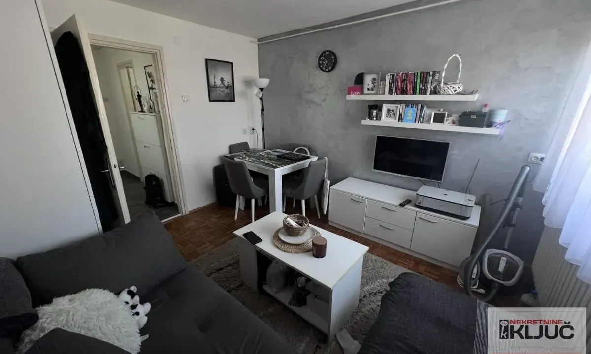 Prodaja, garsonjera, 20m², Detelinara, Novi Sad Sve Podlokacije
