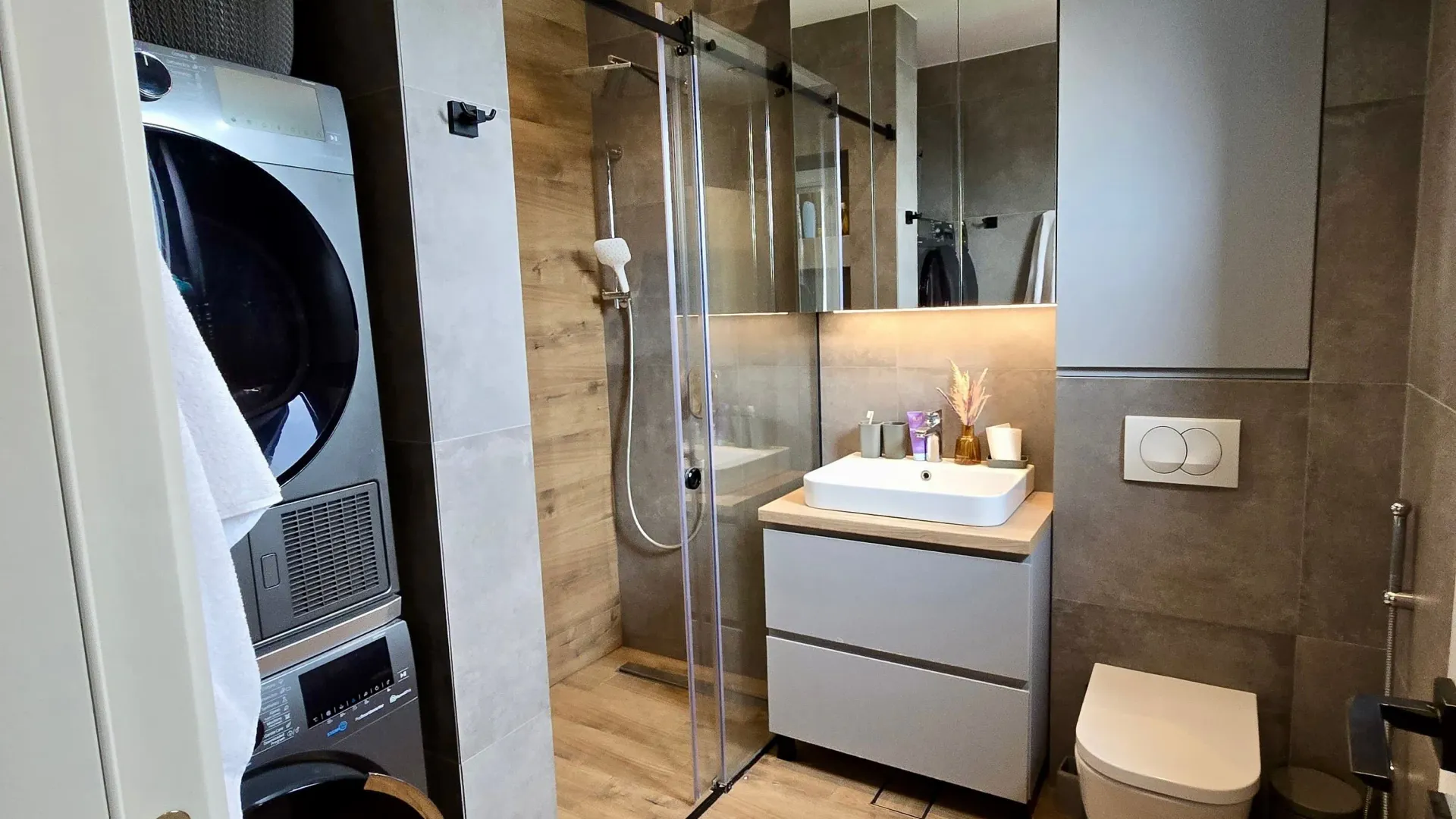 Rent, two bedroom apartment, 120m², Centar, Podgorica