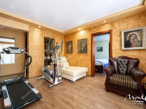 Prodaja, kuća, 250m², Bijela, Herceg Novi - image 17