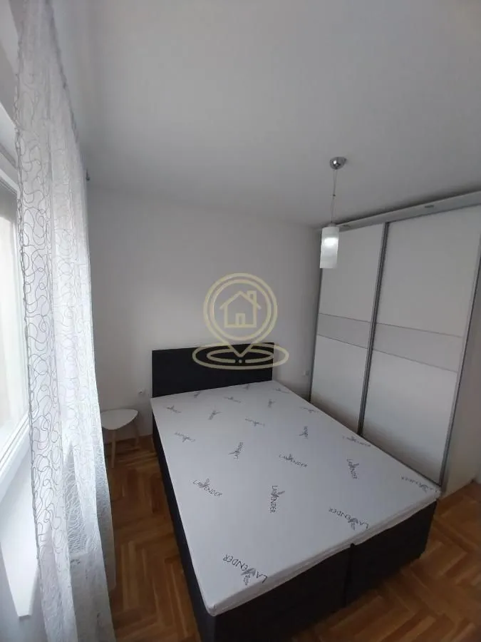 Izdavanje, četvorosoban stan, 70m², Podbara, Novi Sad Sve Podlokacije