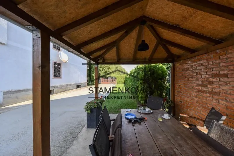 Prodaja, kuća, 495m², Begeč, Novi Sad Sve Podlokacije