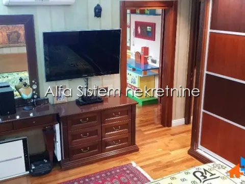 Rent, apartment, 200m², Novi Beograd Blok 1 Fontana, Novi Beograd Sve Podlokacije - image 11