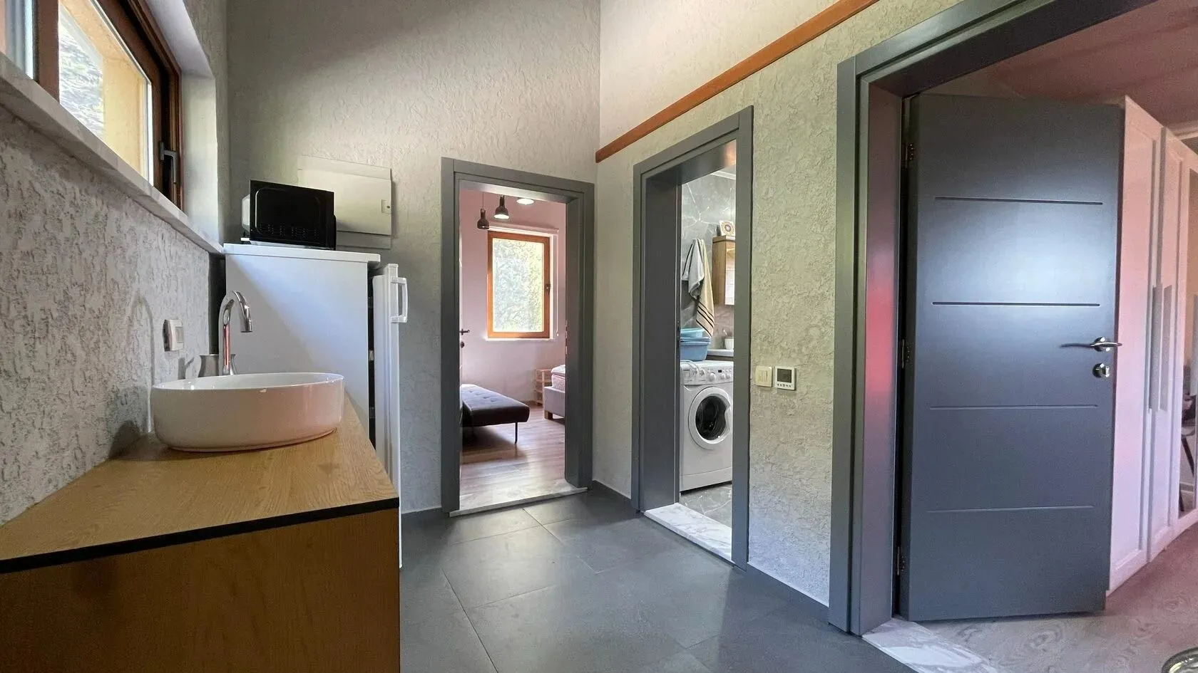 Prodaja, kuća, 250m², Maine, Budva
