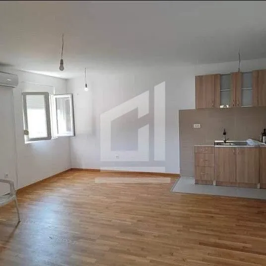 Izdavanje, dvosoban stan, 69m², Ljubović, Podgorica