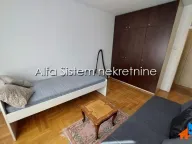 Izdavanje, trosoban stan, 83m², Vračar Centar, Vračar Sve Podlokacije - image 12