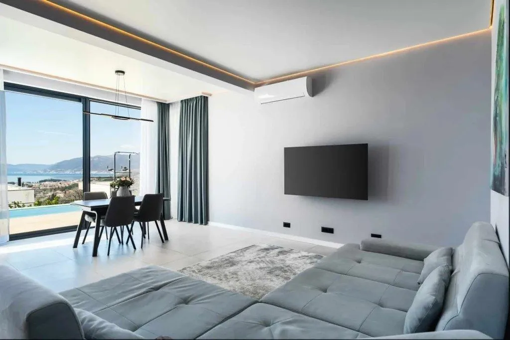 Prodaja, kuća, 180m², Tivat, Crna Gora