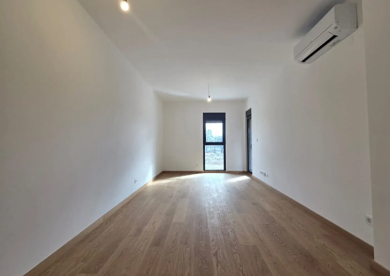 Izdavanje, jednosoban stan, 47m², City Kvart, Podgorica