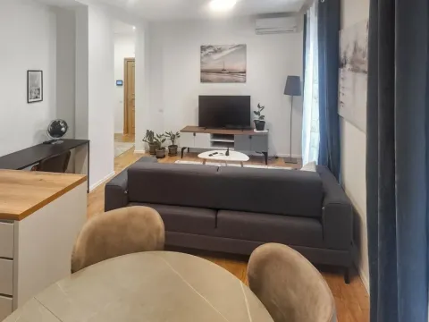 Prodaja, jednosoban stan, 60m², Mrčevac, Tivat - image 8