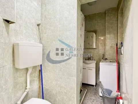 Sale, four bedroom apartment, 104m², Stari Grad, Beograd - image 11