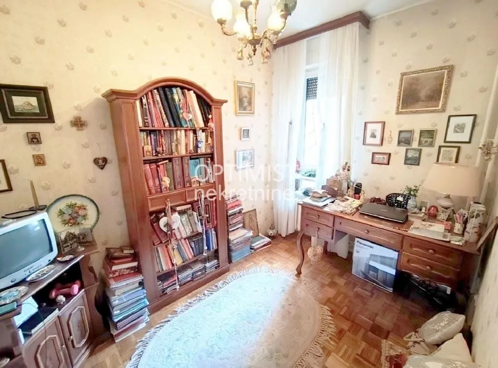 Prodaja, dvosoban stan, 73m², Vračar Sve Podlokacije, Beograd