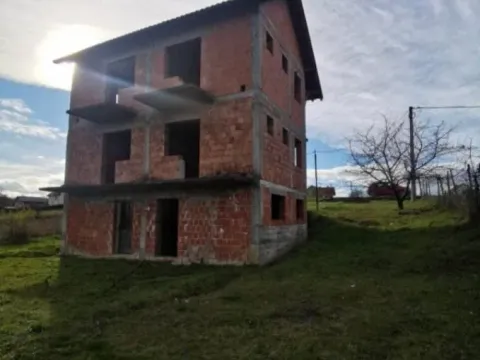 Prodaja, kuća, 204m², Lazarevac, Beograd