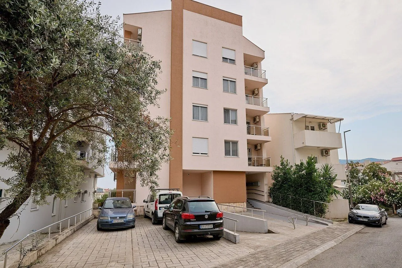 Prodaja, dvosoban stan, 88m², Budva, Crna Gora