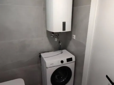 Rent, three bedroom apartment, 60m², Južni Bulevar, Vračar Sve Podlokacije - image 10