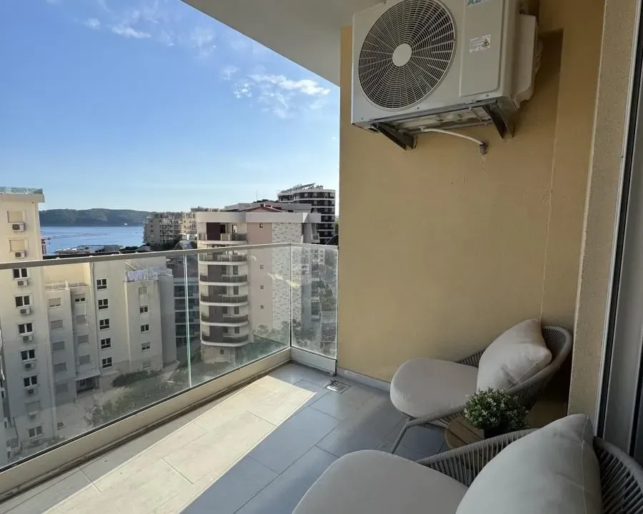 Prodaja, dvosoban stan, 74m², Bečići, Budva