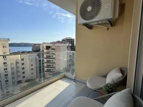 Prodaja, dvosoban stan, 74m², Bečići, Budva
