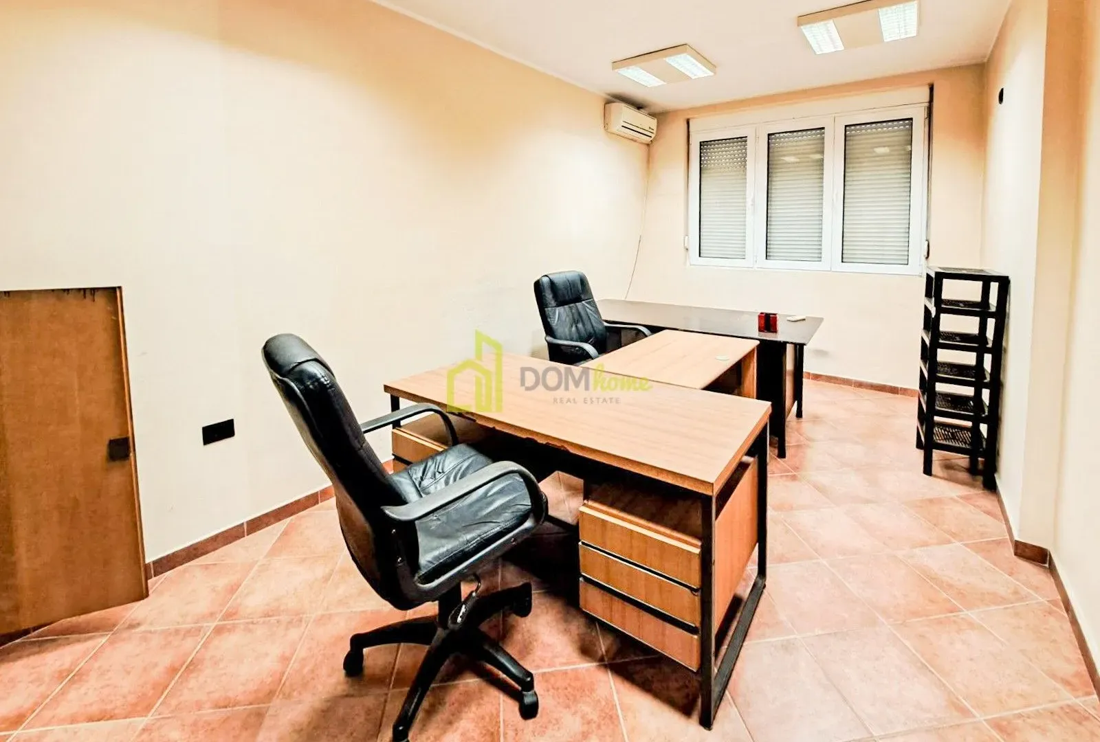 Sale, office space, 115m², Bar, Crna Gora