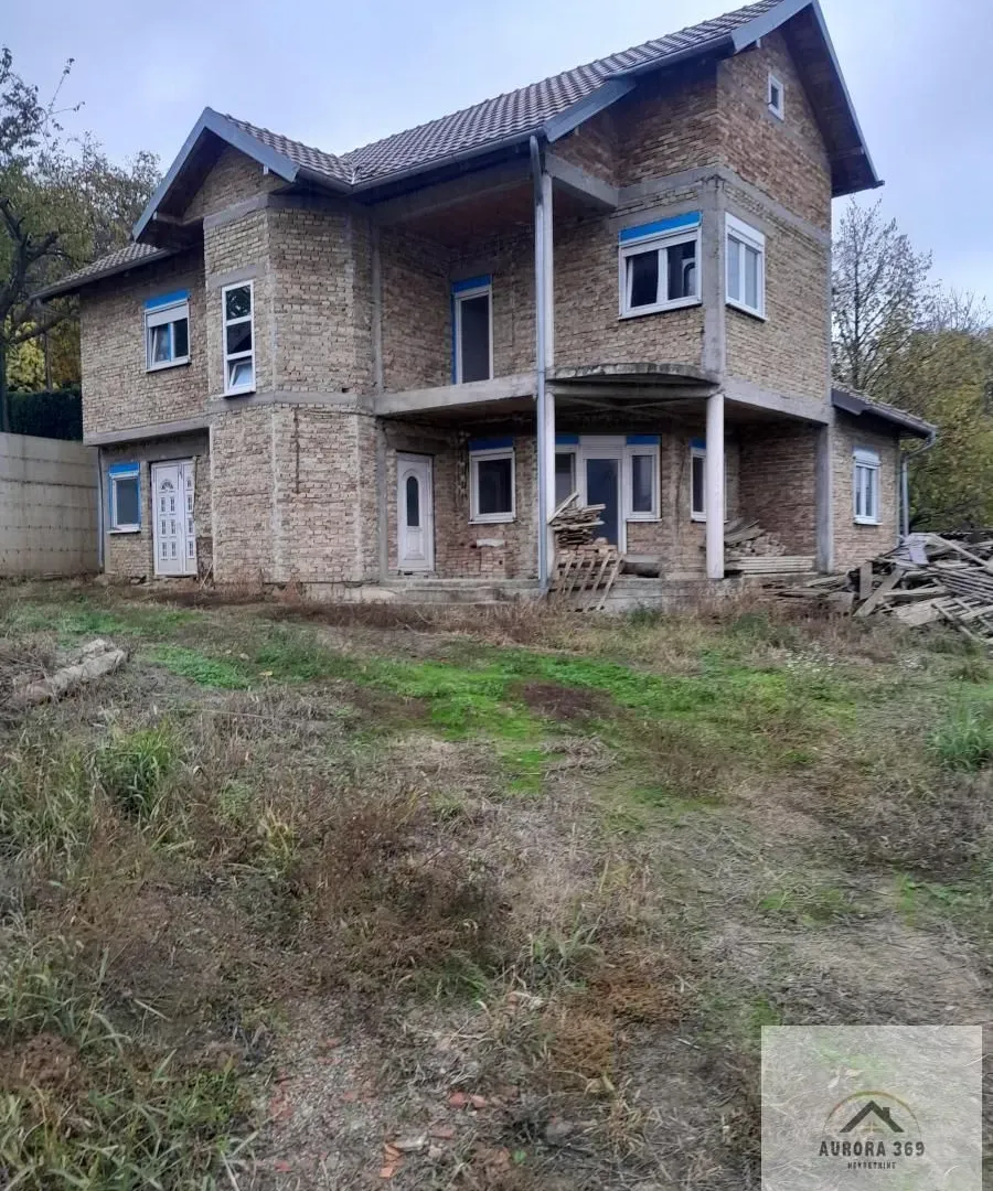 Prodaja, kuća, 138m², Sremska Kamenica, Petrovaradin