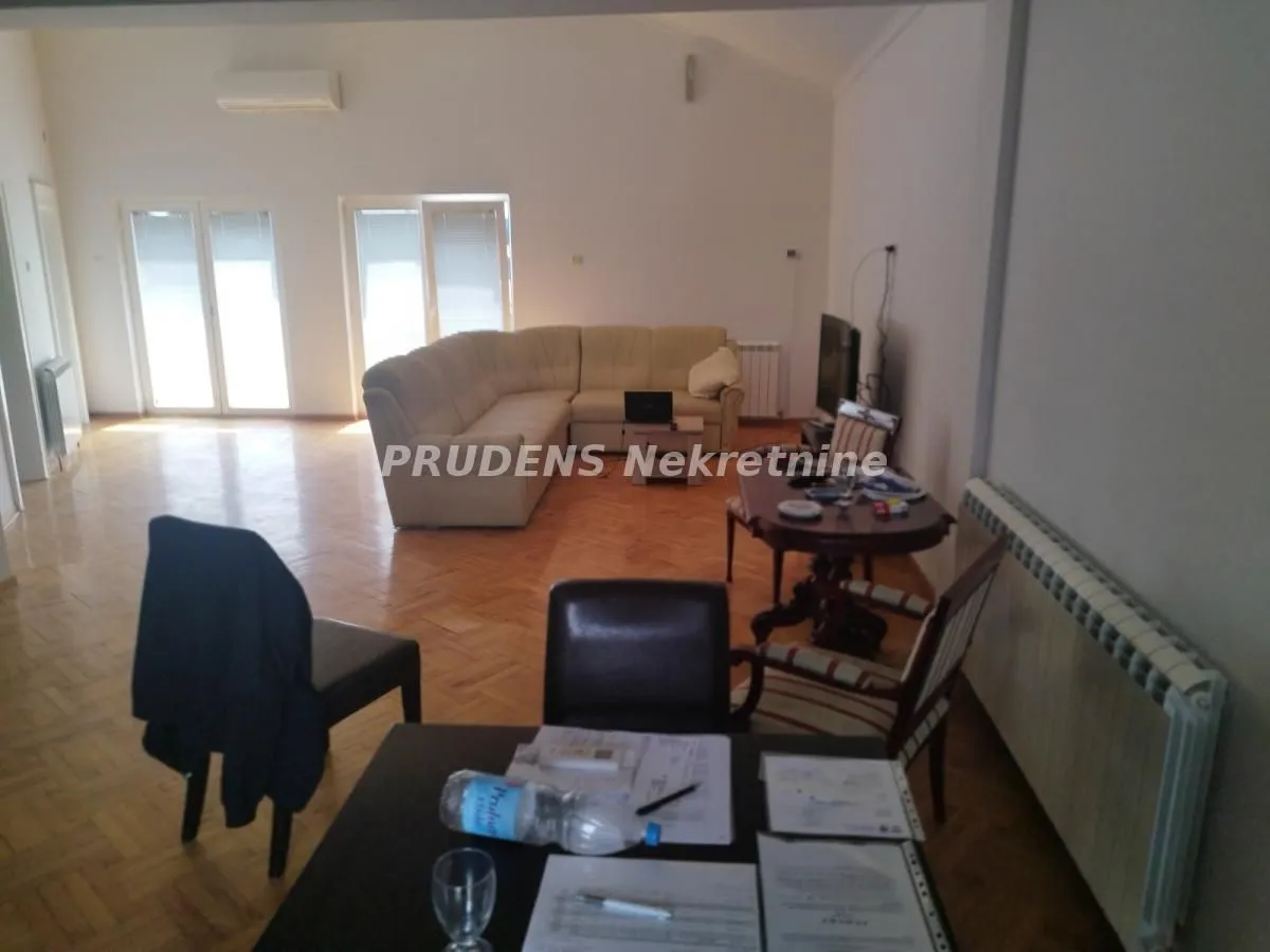 Rent, apartment, 100m², Surčin, Beograd